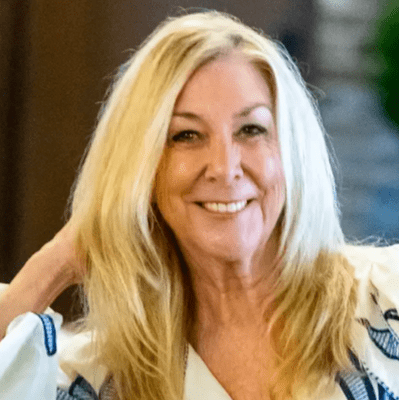 Real Estate Agent Dawn Beasley