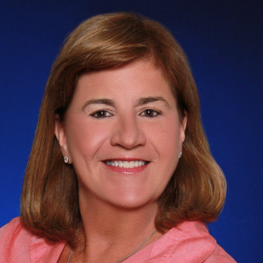 Real Estate Agent Sue Ginter