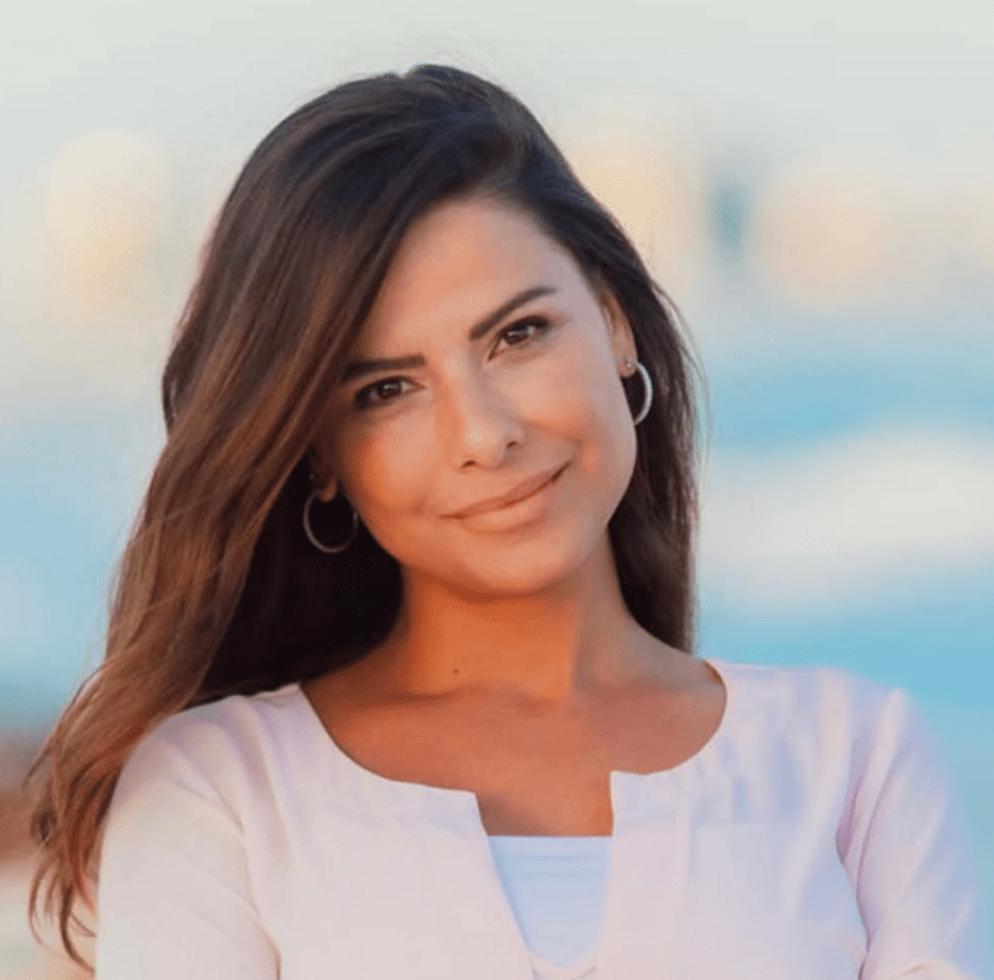 Real Estate Agent Ana Shedd
